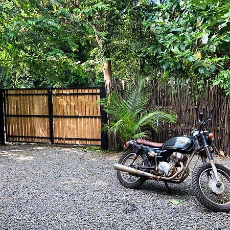 Le Cabanon Apartment Dikwella Bagian luar foto